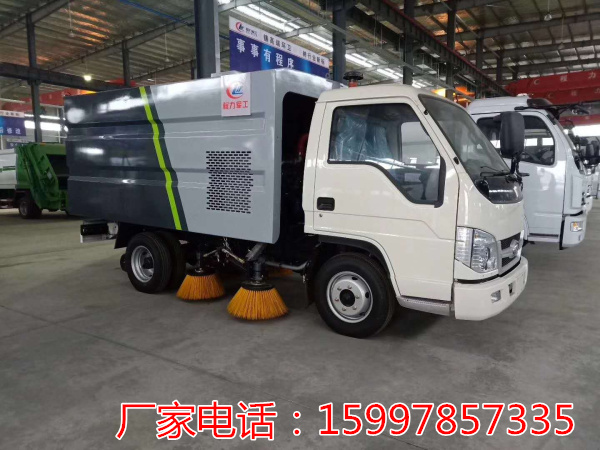 福田時(shí)代掃路車(chē)