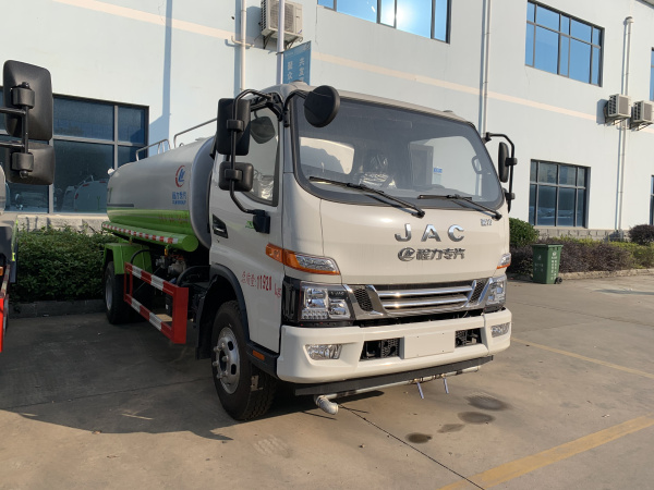 江淮灑水車8方