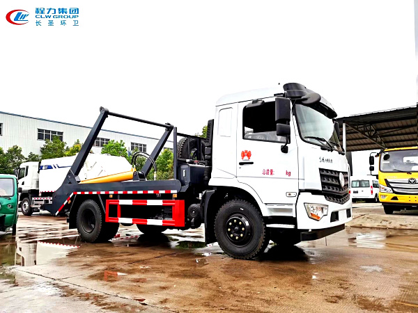 國(guó)六東風(fēng)專底擺臂式垃圾車（10方）
