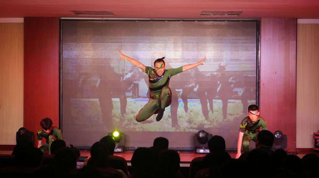 舞蹈表演專業(yè)考什么,石家莊藝術(shù)學(xué)校